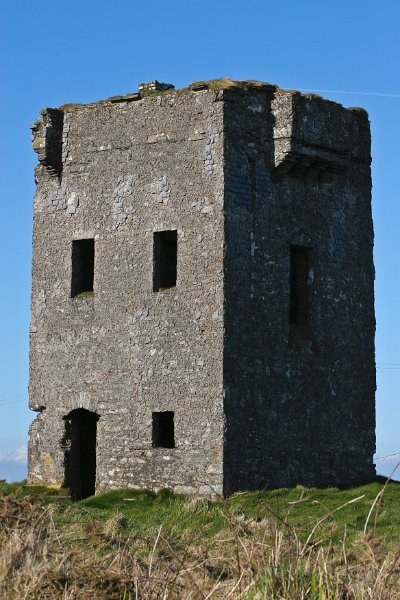 Lookout tower, Old Head of Kinsale.jpg